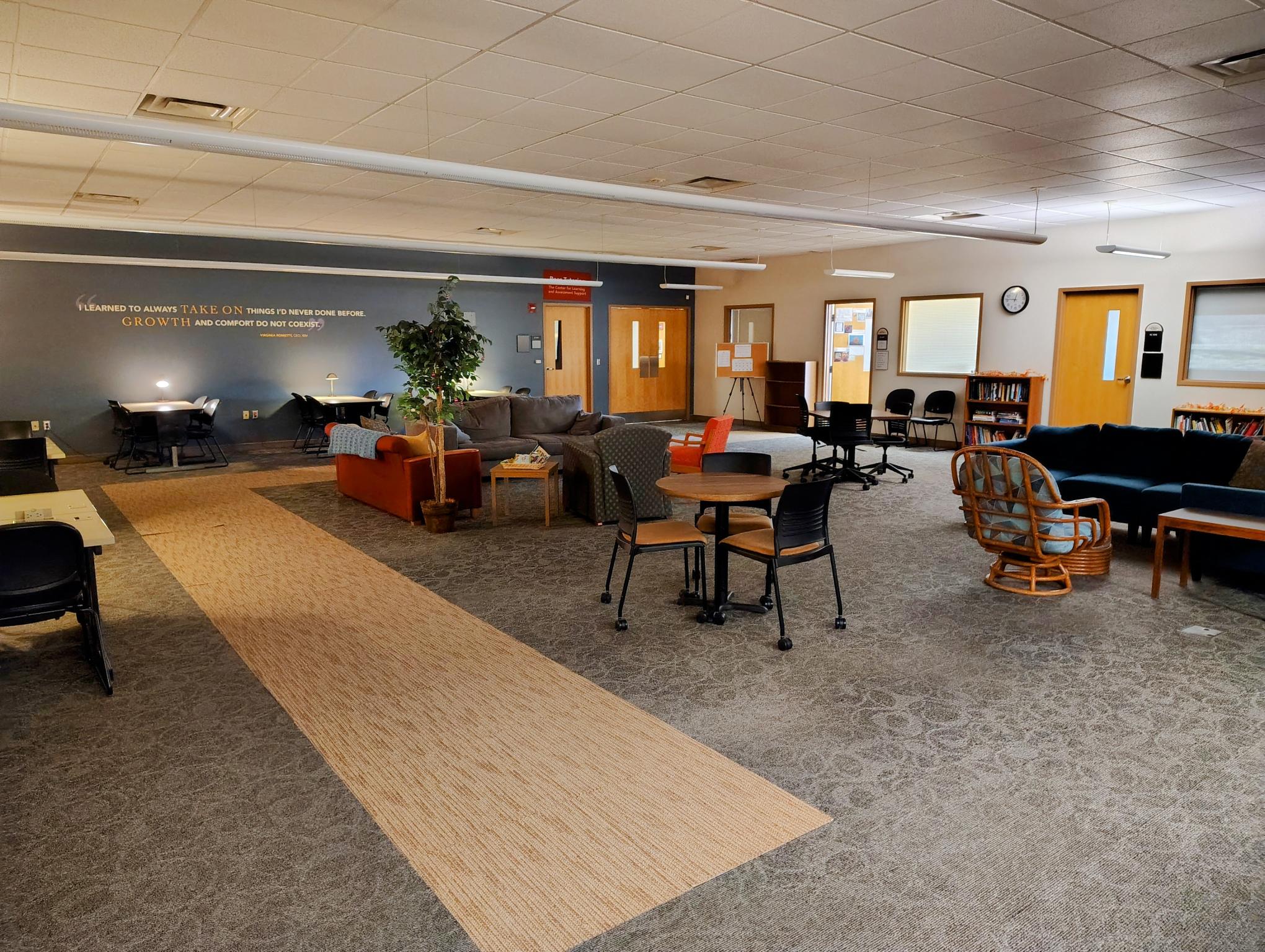 Lounge.jpg