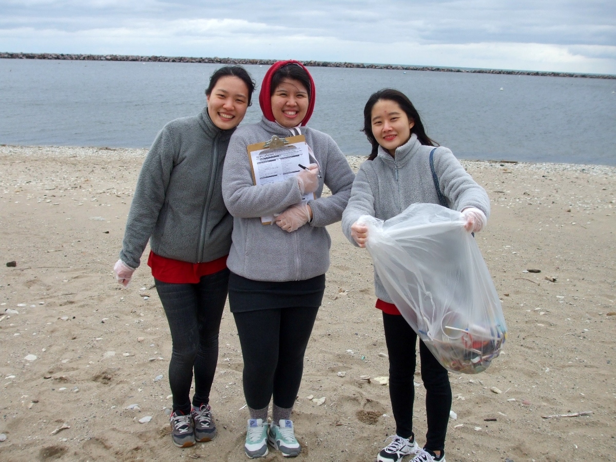 Alverno College More Than Doubles Volunteer Service Goal