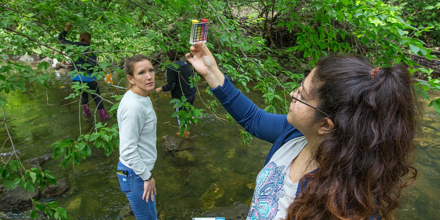 freshwater science student with professor